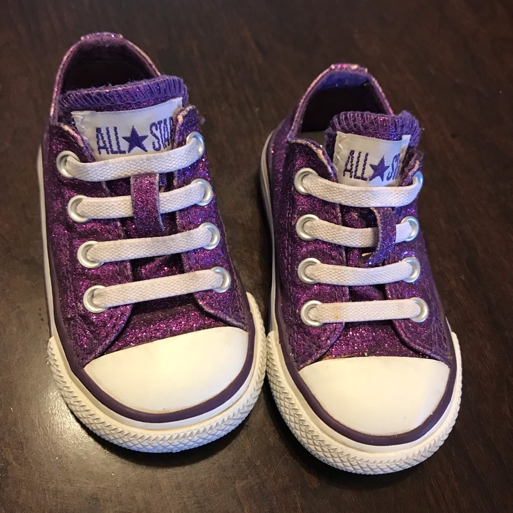 Purple sparkles all stars converse tenis shoes